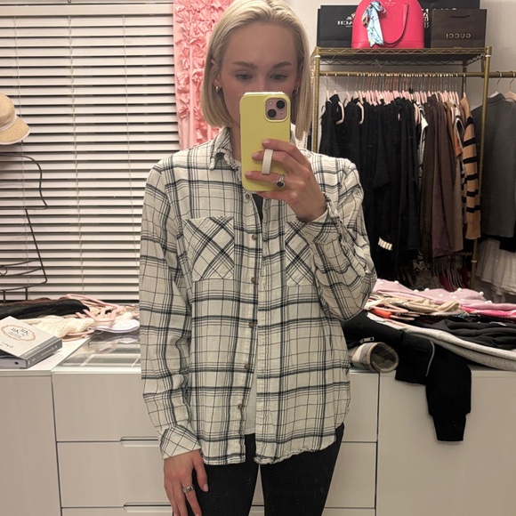 Universal Thread Tops - Universal Thread Black and White Plaid Shirt